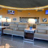 Photo taken at United Club by Derrick H. on 1/26/2022