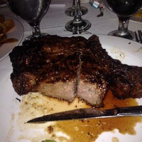 Das Foto wurde bei Don Pepe Steak House von donna r. am 6/15/2014 aufgenommen