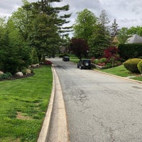 Photo taken at Manhasset, NY by Ads D. on 5/11/2019