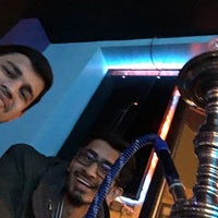 Das Foto wurde bei House of Hookah von Aniket D. am 3/6/2016 aufgenommen