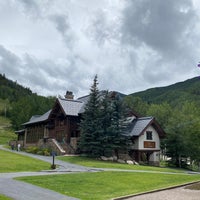 Photo taken at Beaver Creek Chophouse by Larry H. on 8/3/2021