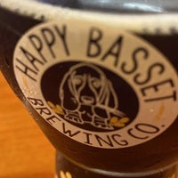 Photo taken at Happy Basset Brewing Company by Sill Bnyder on 8/26/2021