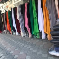 Photo taken at Zeytinburnu Tekstil Piyasası by 🌺Havva on 4/24/2023