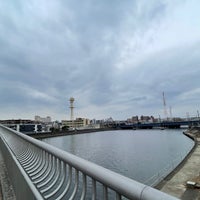 Photo taken at 鶴見川橋 by G 通. on 3/5/2023