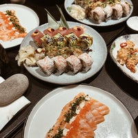 Photo taken at Sticks&amp;#39;n&amp;#39;Sushi by Fuat G. on 9/21/2023