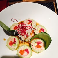 Photo prise au Sushi Shack Japanese Sushi Restaurant par Alex D. le1/19/2015