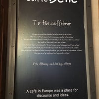 รูปภาพถ่ายที่ Caffé Bene โดย Ariane S. เมื่อ 7/18/2017