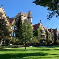 Photo taken at University of Chicago College Admissions by Ethan on 10/16/2021