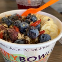 Photo taken at Vitality Bowls by Ryan T. on 2/22/2019