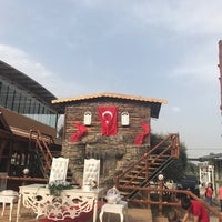 Photo taken at Kadırga Restaurant by CANSU Ç. on 5/5/2018
