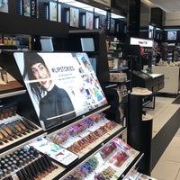 Photo taken at SEPHORA by Mahmoud A. on 11/23/2019