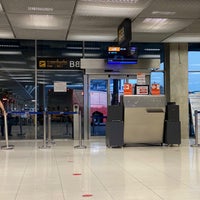 Photo taken at Gate B8 by Patanapongse B. on 10/18/2022
