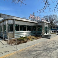 Photo taken at Hi-Lo Diner by John F. on 5/5/2022