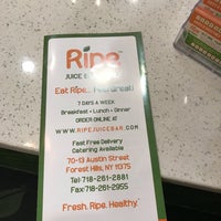 Photo taken at Ripe Juice Bar &amp;amp; Grill by Cindy P. on 3/29/2018