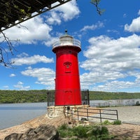 Photo taken at Little Red Lighthouse by Dawn R. on 5/6/2023