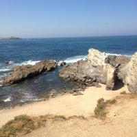 Foto diambil di Praia dos Buizinhos oleh JCarlosNg pada 5/25/2013