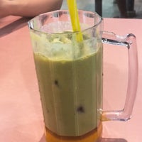 Photo taken at Mr Avocado Exotic Fruit Juice by Stephanie L. on 12/26/2017