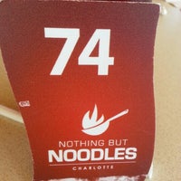 Foto tirada no(a) Nothing but Noodles - Steelecroft por Brad R. em 11/24/2012