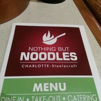 10/7/2012에 Brad R.님이 Nothing but Noodles - Steelecroft에서 찍은 사진