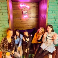 รูปภาพถ่ายที่ Neverland Bar &amp;amp; Escape Room โดย Judit Á. เมื่อ 1/15/2022
