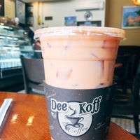 4/18/2018 tarihinde Thanaporn K.ziyaretçi tarafından Deekoff Coffee'de çekilen fotoğraf