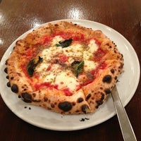 Photo taken at Pizzeria Garibaldi (ガリバルディ) by Ryu H. on 3/8/2013