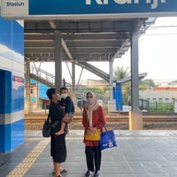 Photo taken at Stasiun Kranji by Yunita A. on 5/29/2022