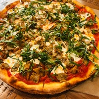3/13/2020にRockin A.がTino’s Artisan Pizzaで撮った写真