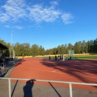 Photo taken at Eläintarhan urheilukenttä by Asko on 9/23/2022
