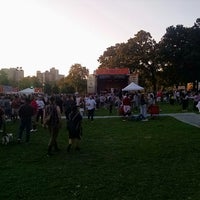Photo taken at Hot Dog Fest 2017 by Purpura T. on 8/13/2017
