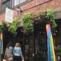 7/1/2017 tarihinde Amy W.ziyaretçi tarafından Perennial Tea Room'de çekilen fotoğraf