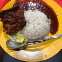 Nasi Lemak Istimewa Kampung Morten