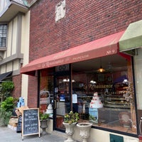 Photo taken at La Renaissance Bakery by Chloe on 8/29/2021