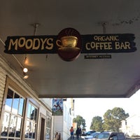 Photo taken at Moody&amp;#39;s Organic Coffee Bar by Miwa N. on 4/21/2013