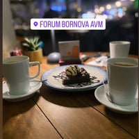 Foto tirada no(a) Forum Mandolin Cafe Restaurant por Gunnur G. em 10/22/2023
