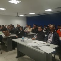 Foto diambil di Aeropuertos y Servicios Auxiliares oleh Raul L. pada 10/24/2018