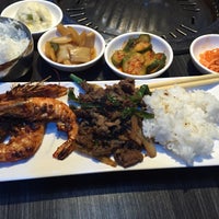 Foto tomada en Gen Korean BBQ  por Sandra L. el 8/24/2015