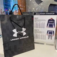 Photo taken at Under Armour by Pahn💛 . on 12/20/2020