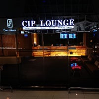 Photo taken at Louis&amp;#39; Tavern CIP Lounge by Ken K. on 5/8/2017