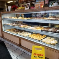 Photo taken at Foster&amp;#39;s Family Donuts by Chris A. on 11/29/2018