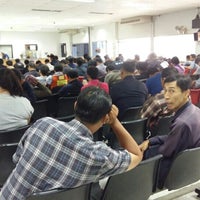 Photo taken at HSBC Prompt Cheque Center by BB B. on 7/10/2015