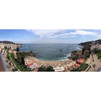 Foto tomada en Hotel Mediterrani  por Emre E. el 6/13/2015