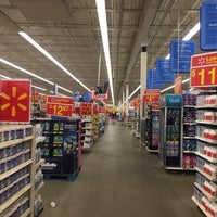 Das Foto wurde bei Walmart Supercentre von Obai M. am 6/11/2017 aufgenommen