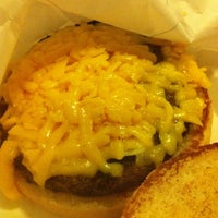 Photo taken at Bellaire Broiler Burger by Allen A. on 8/20/2011