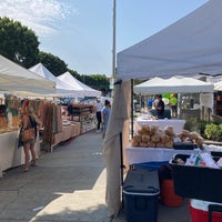 Photo taken at Larchmont Village Farmer&amp;#39;s Market by Alex💨 R. on 8/15/2021