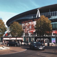 Photo taken at Emirates Stadium by Ahmed on 11/7/2021