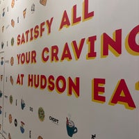 รูปภาพถ่ายที่ Hudson Eats โดย Pam G. เมื่อ 11/2/2023