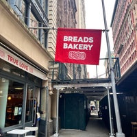 5/14/2024 tarihinde Pam G.ziyaretçi tarafından Breads Bakery'de çekilen fotoğraf