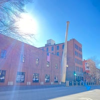 Photo taken at Louisville Slugger Museum &amp;amp; Factory by Lydia S. on 2/20/2024