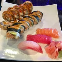 Foto tirada no(a) Red Koi Japanese Cuisine por Paul R. em 7/12/2018